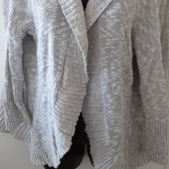 Express Cardigan - Picture 2 of 3